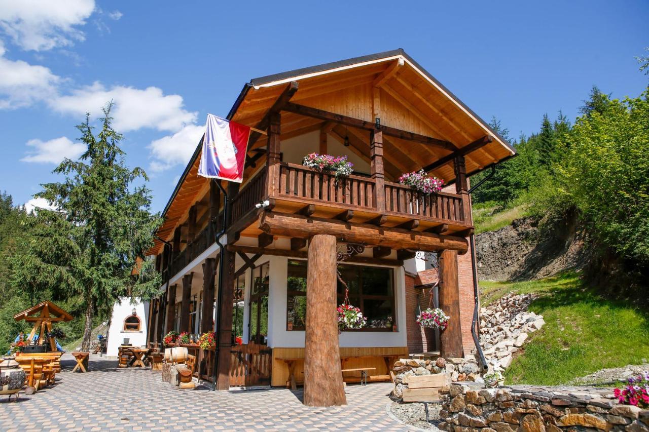 Casa Baciu Colacu Fundu Moldovei Exterior foto