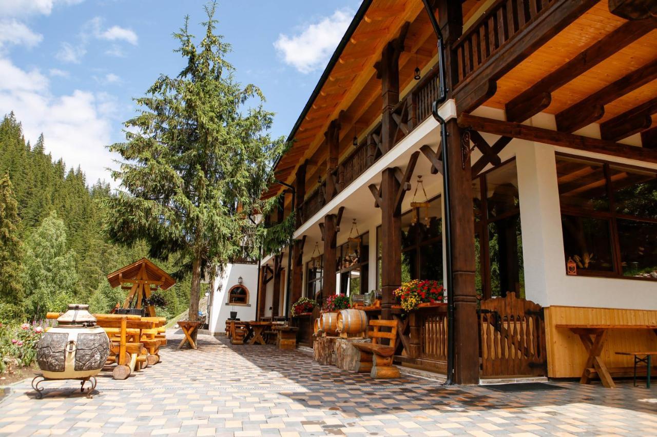 Casa Baciu Colacu Fundu Moldovei Exterior foto